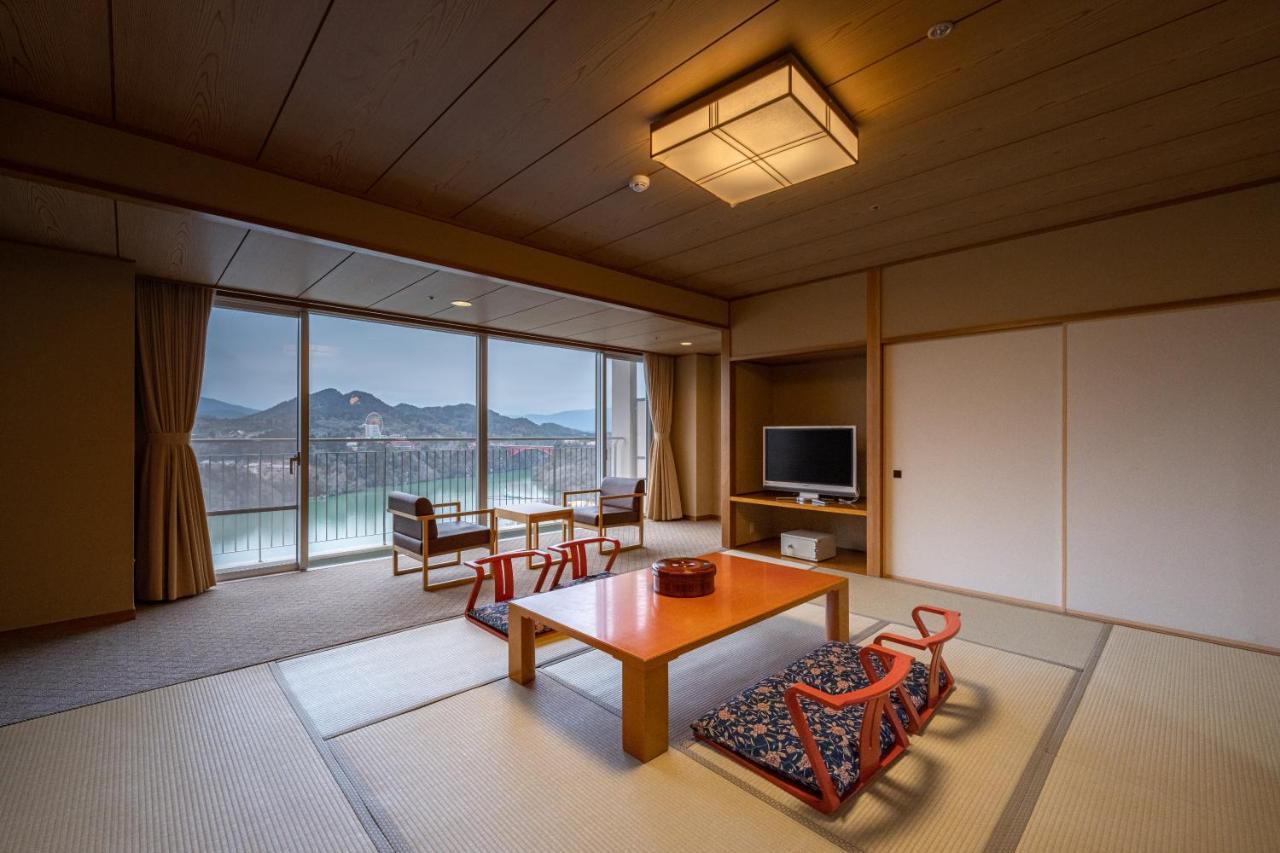 Enakyo Onsen Hotel Yuzuriha Exteriér fotografie