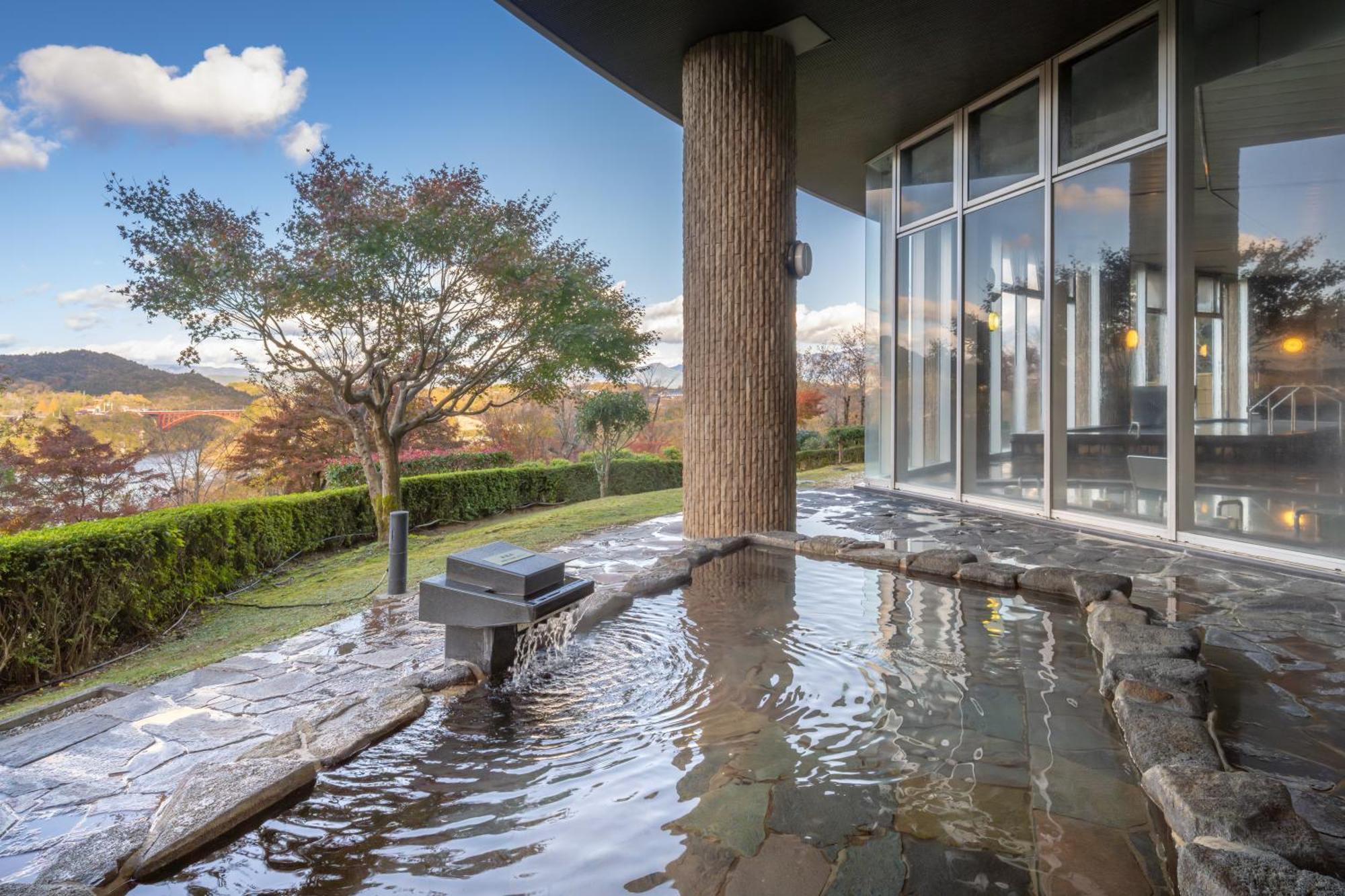 Enakyo Onsen Hotel Yuzuriha Exteriér fotografie